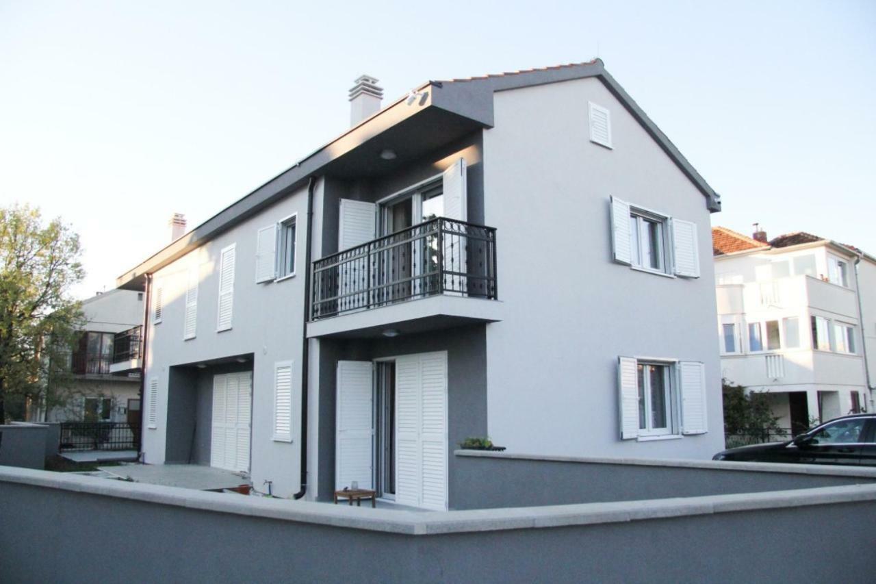 Apartman Rina,Биоград на Мору Екстериор снимка